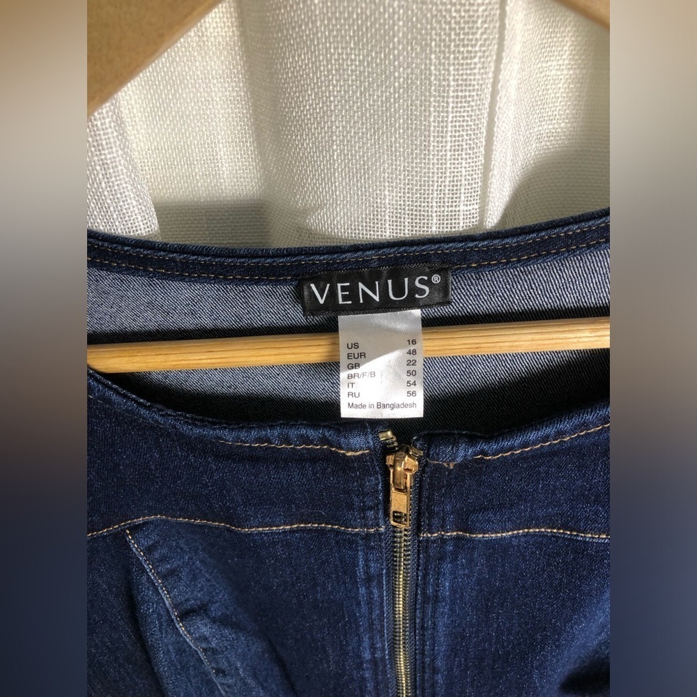 VENUS Dark Blue Jumpsuit with Metallic Buttons size 16 NWOT - Picture 8 of 15